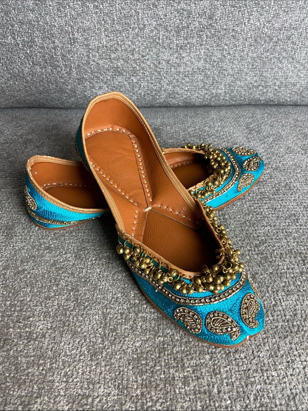 Gretchen Scott Designs Turquoise and Gold Embellished Flats size 41EU